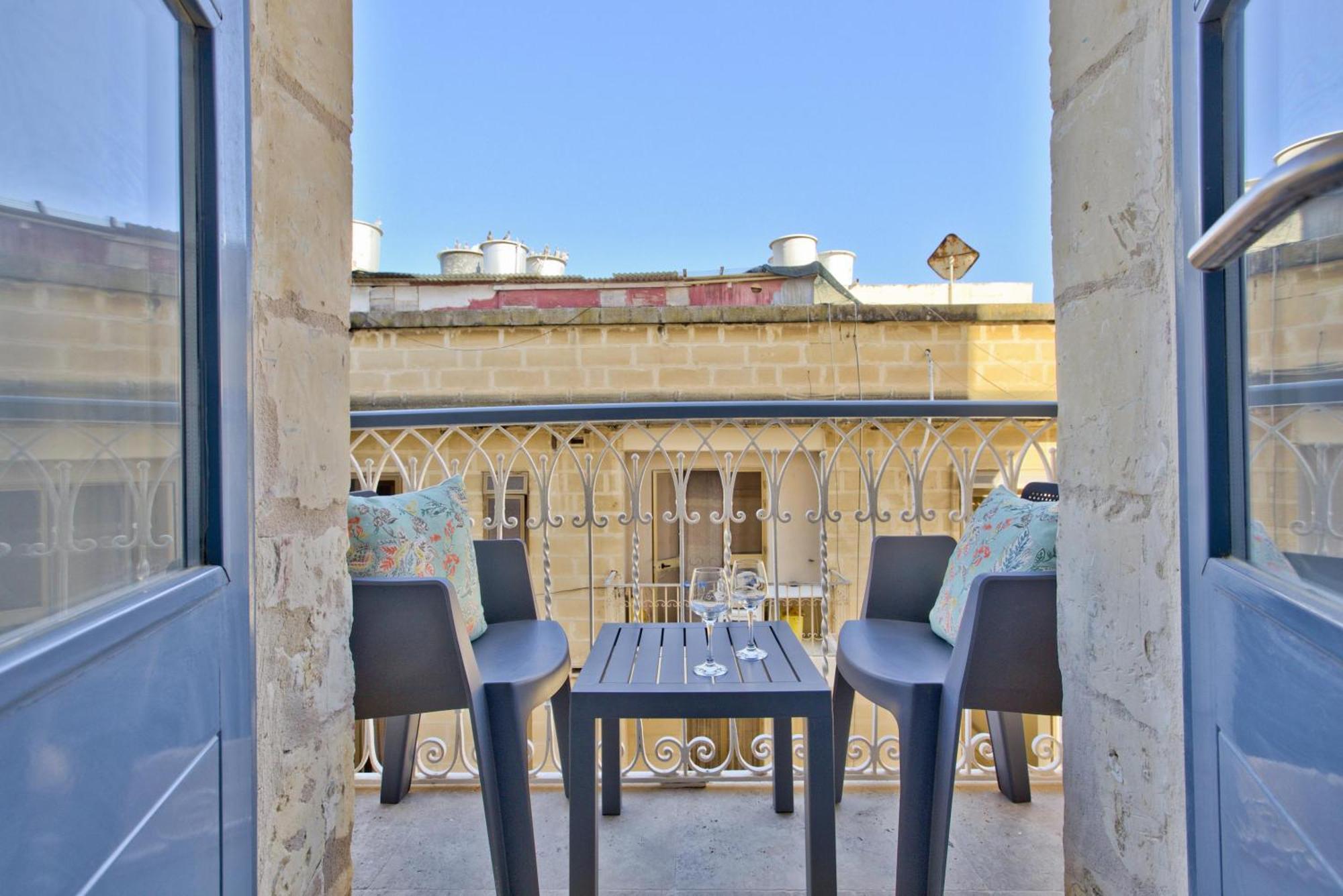 Ursula Apartments Self Catering Studios And 1-Br In Central Valletta By Tritoni Hotels Luaran gambar